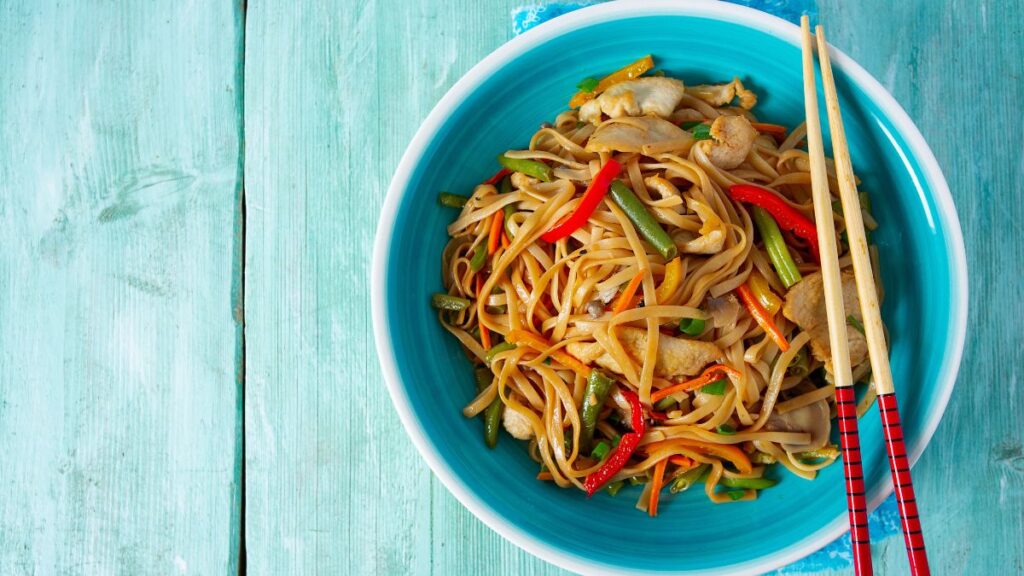 Vegetable Stir-Fry with Noodles