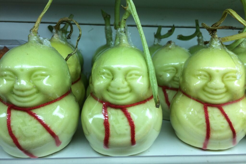 buddha-shaped pears on the market