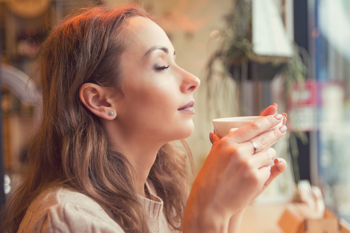 drinking tea reduce stress anxiety