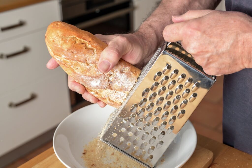 making homemade bread crumbs