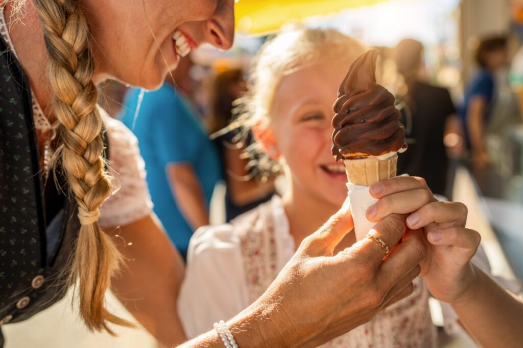 mother and daughter eating ice cream cones