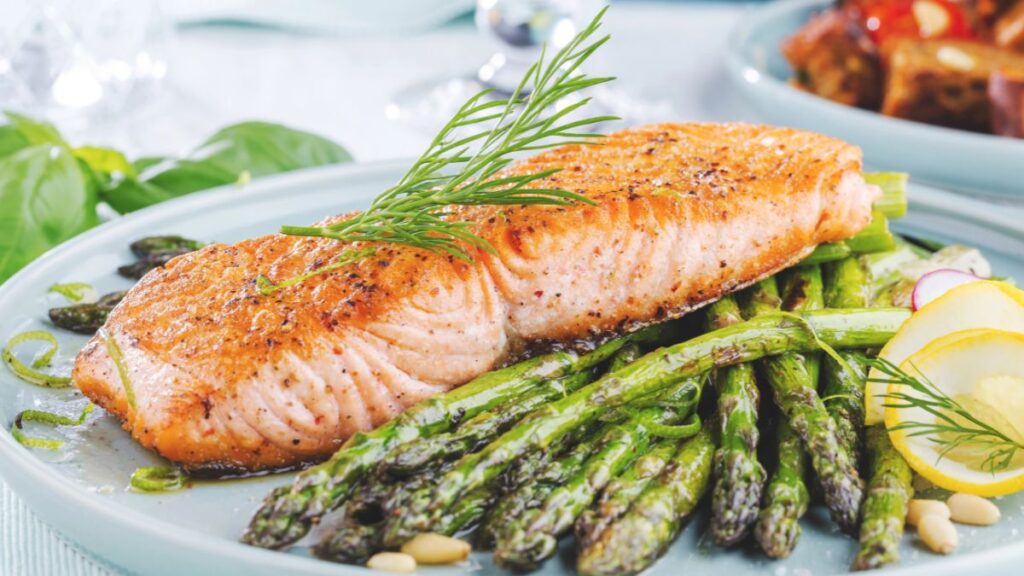 salmon with asparagus