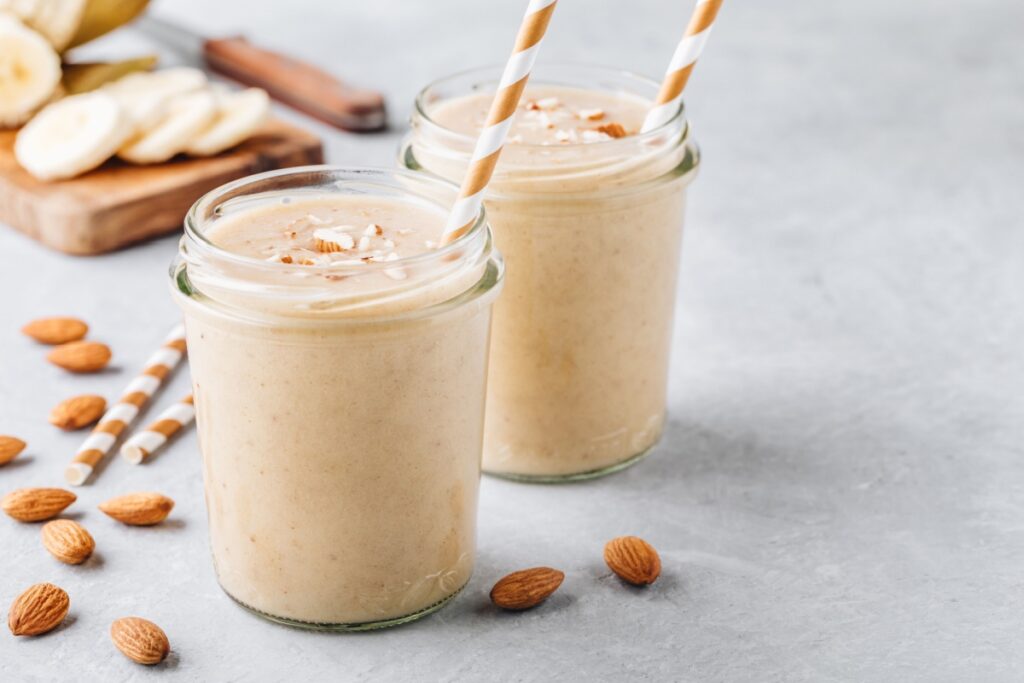 Banana almond smoothie