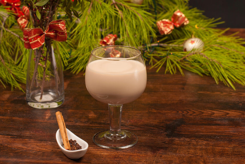 Cola de mono, a traditional Chilean Christmas cocktail