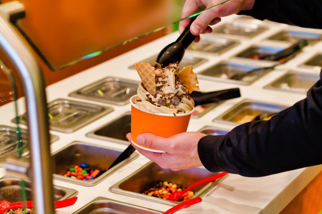 ice cream frozen yogurt buffet